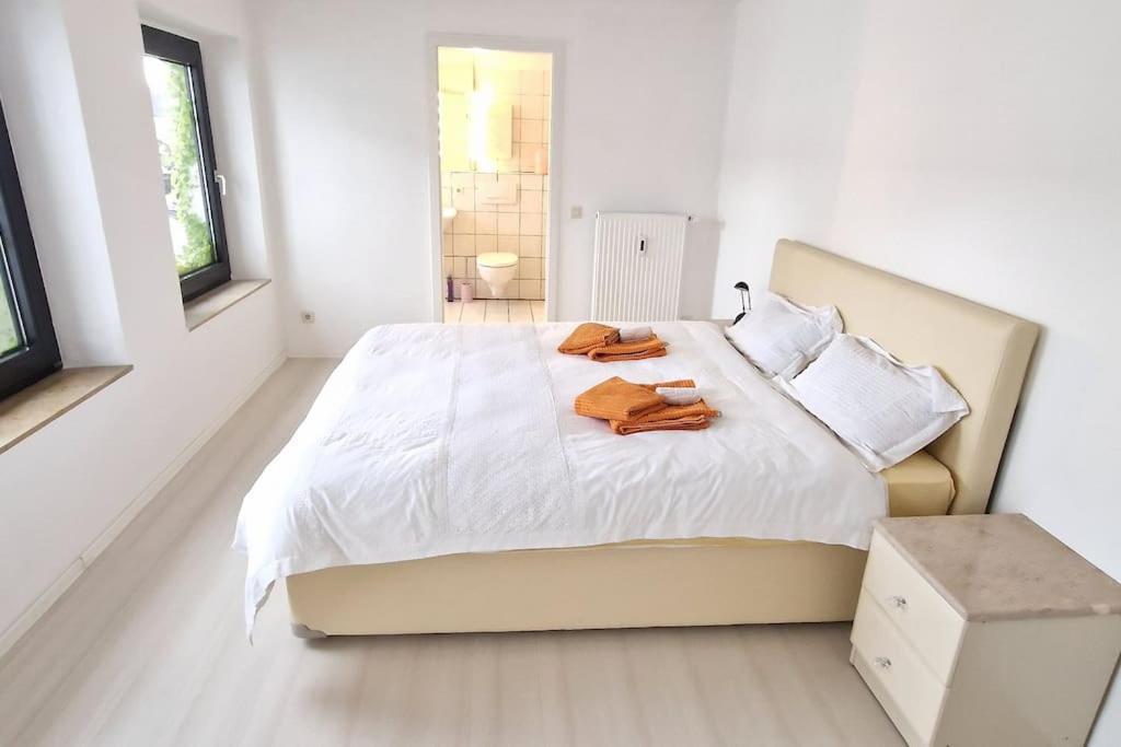 Luna City-Apartment 80Qm 2 Zimmer 2 Baeder 20Km Messe Airport Krefeld Exterior foto