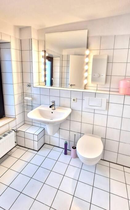 Luna City-Apartment 80Qm 2 Zimmer 2 Baeder 20Km Messe Airport Krefeld Exterior foto